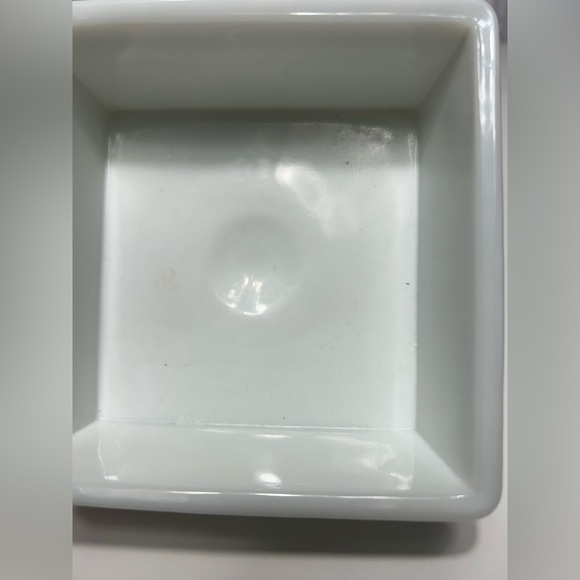 Westmoreland Della Robbia Pattern Milk Glass Compote Grape Vine Relief
#0305241 - Picture 11 of 16